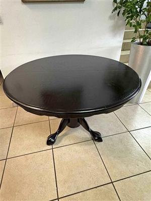 Solid Wood Expandable Oval Dining Table - Pedestal Base - Seats 4-6