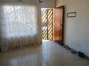 Townhouse Rental Monthly in Lyndhurst