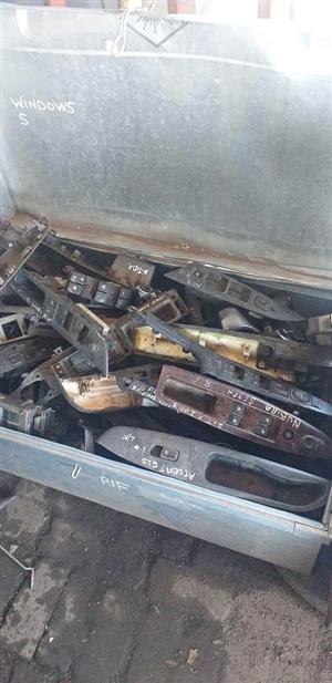 Car Window Switches,Both Indoor and outdoor Locks,wiper Bottles,indicator and Wiper Switches