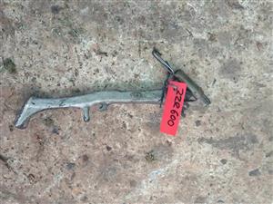 Kawasaki ZZR 600 side stand. 