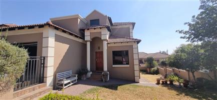 Beautiful family home in a secure estate!!