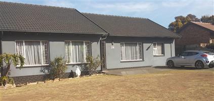 House Rental Monthly in Mayberry Park