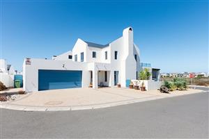 A masterpiece 4 bedroom and 4 bathroom home in Blue Lagoon Estate Langebaan
