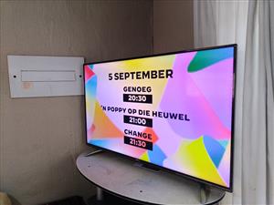 55INC LED HISENSE SMART TV FOR SALE 