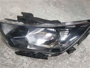 Hyundai i20 grand headlamp