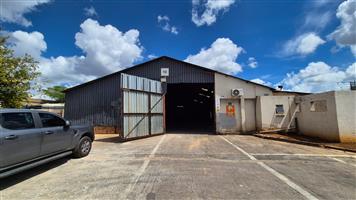 High-Exposure 600m² Industrial Warehouse To Let in Waltloo, Secure, Functional & Logistics-Ready