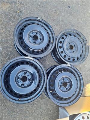 Suzuki Bareno original stardard steal rims size 15 