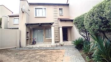 Townhouse For Sale in Noordhang