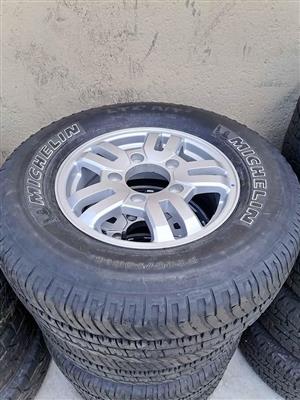 Mahindra 16 (WITH USED TYRES)