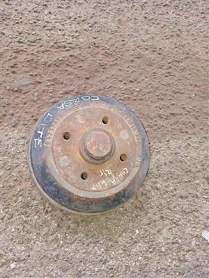 Opel corsa lite brake drum selling for R250