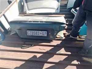 Hyundai accent bootlid