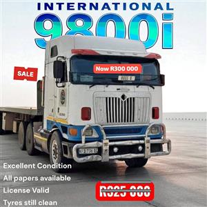 2012 International 9800i Mid Roof 6x4 – PRICE DROP Price