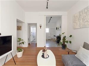 Apartment For Sale in Tamboerskloof