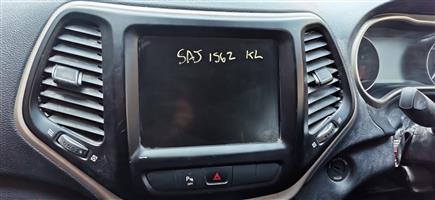 Jeep Cherokee KL 2014-21 radio / entertainment system