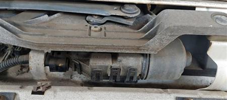FORD FOCUS FRONT WIPER MOTOR FOR