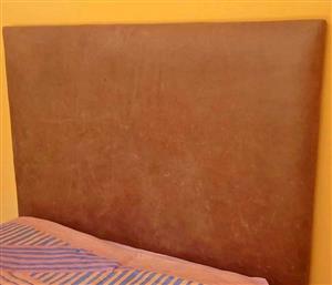 Top grain premium leather headboard. 3/4 size. 1,6m tall. Custom made from imported Italian hides.