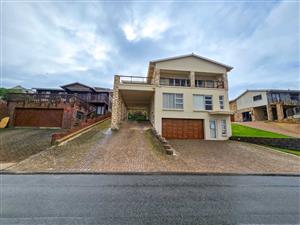 House For Sale in Jongensfontein