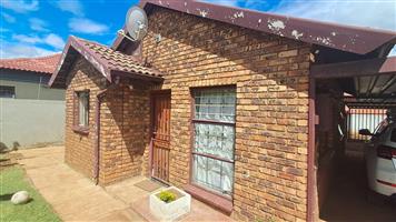House For Sale in Soshanguve XX