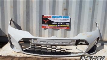 BMW G20/G21 front bumper with left side foglight cover