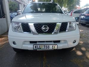 Nissan Navara 2.5dCi automatic
