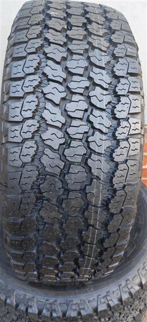 Goodyear Wrangler AT Kevler 265/65/17 brand new set 