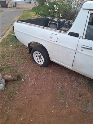 Nissan 1400