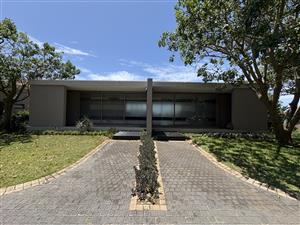 MODERN COASTAL ESTATE LIVING