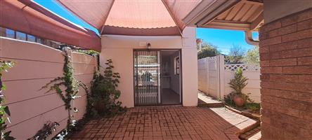 Garden Cottage Rental Monthly in Linmeyer