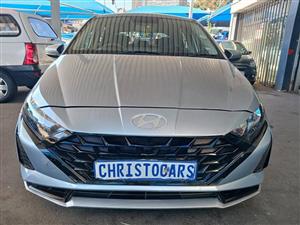 2024 model Hyundai i20 hatchback manual Transmission petrol 1.2 engine capacity mileage 