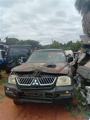 Mitsubishi Colt 2.8 ClubCab 2002 Year Model Stripping For Parts