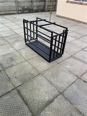 Sheep crate scale