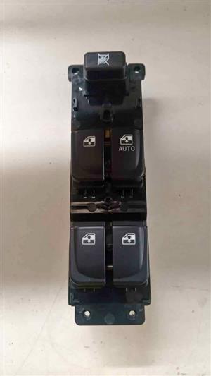 Hyundai i20 2012 main window switch