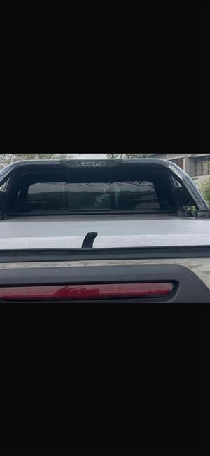 Toyota Hilux Roll bar and Tonneau Set
