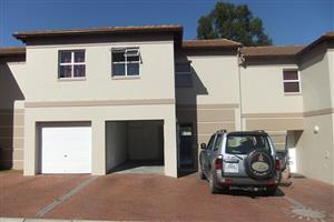 Protea Heights, Brackenfell - 3 Bedroom Duplex Townhouse - Garage and Parking