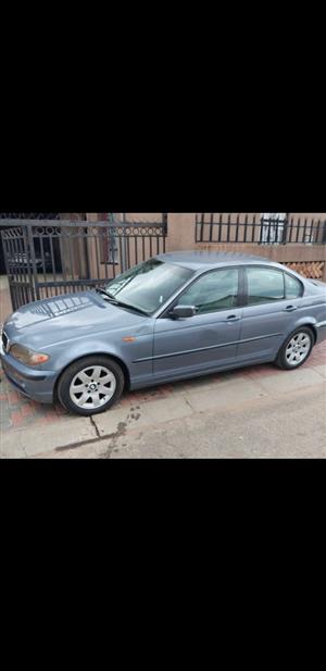  BMW 3 Series 318i