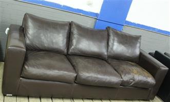 3 SEATER BROWN LEATHER COUCH S065069A