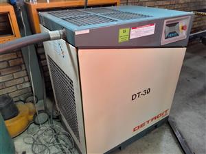 Detroit DT 30 22kw compressor for sale