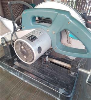 Steel cut off machine