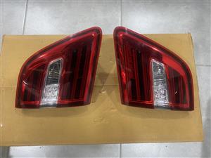 2015 MERCEDES BENZ ML63 INNER TAIL LIGHTS FOR SALE. IN PRISTINE CONDITION