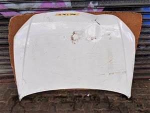 Volkswagen polo 6 Sedan Bonnet