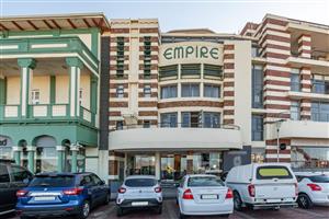 Apartment For Sale in Muizenberg Central