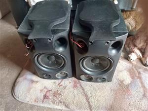 Two Sony Speakers for Sale 