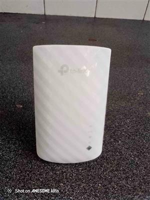 Brand New tp link Wi-Fi Extender