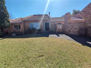 4 Bedroom House for Sale in Vaalpark