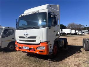 2012 Nissan UD350 Single Axle Horse