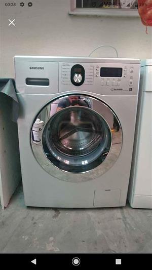 SAMSUNG ECOBUBBLE WASHING MACHINE 7KG  IMMACULATE CONDITION  DELIVERY CAN BE ARRANGED