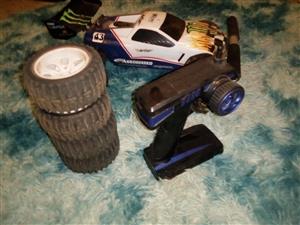 Selling a remote car for 2400.00