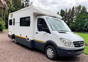 Mercedes Benz Camper Van 