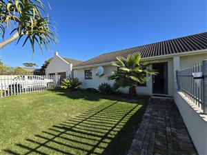 Spacious 2-Bedroom Townhouse Minutes from the Heart of Town