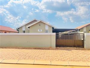 House For Sale in Protea Glen
